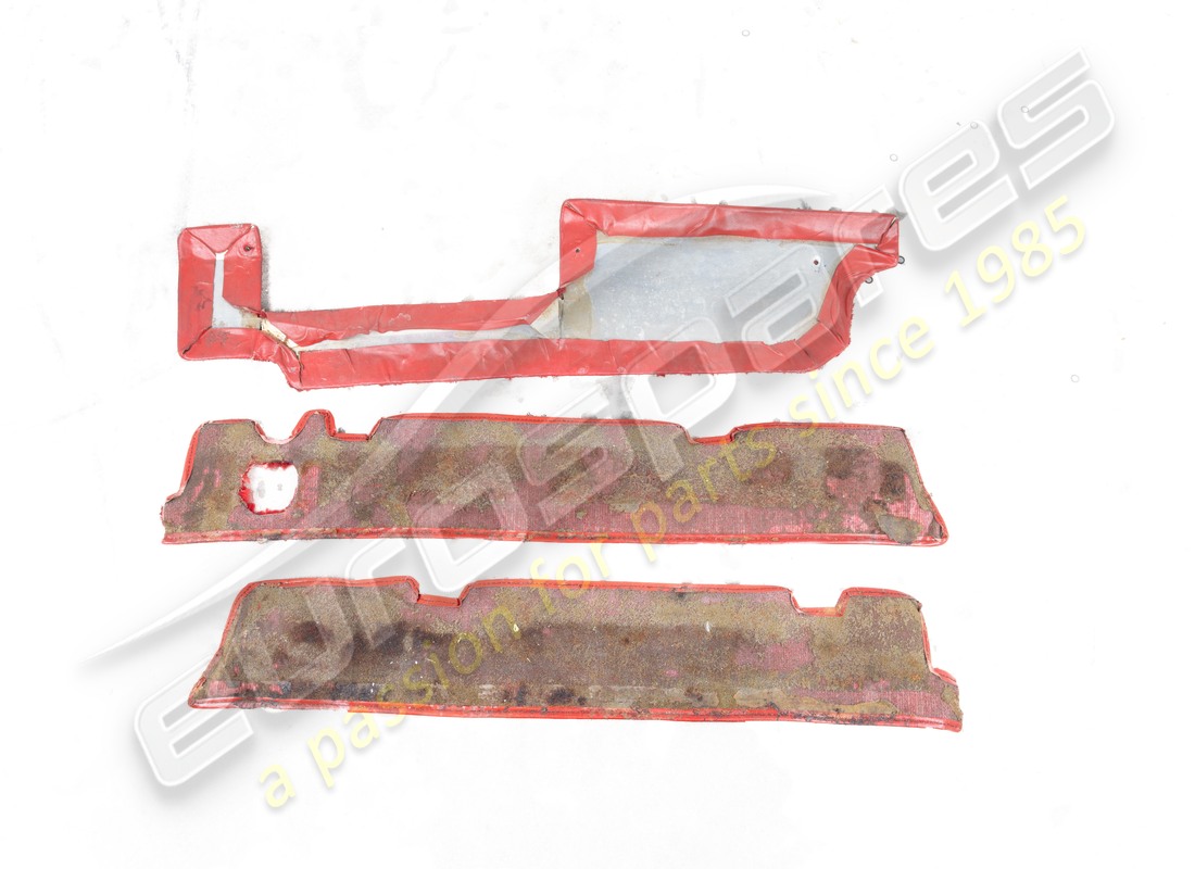 gebrauchter ferrari teppichsatz vorne links und rechts. teilenummer 95999641a (7)