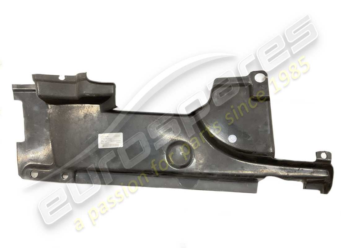 beschädigte lamborghini abdeckung. teilenummer 07l103939 (2)