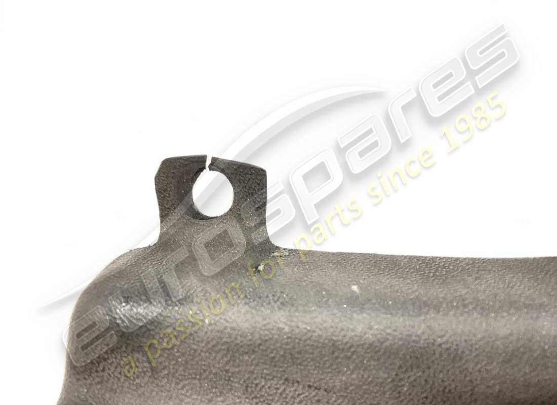 beschädigte lamborghini abdeckung. teilenummer 07l103939 (3)