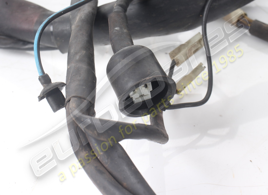 VERWENDET FERRARI VORDERES KABEL. TEILENUMMER 61885700 (2) verwendet ferrari vorderes kabel. teilenummer 61885700 (2)