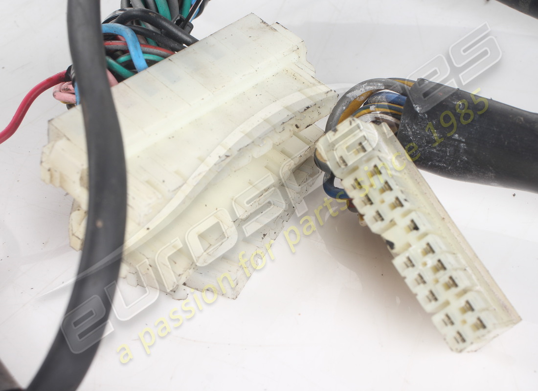 VERWENDET FERRARI VORDERES KABEL. TEILENUMMER 61885700 (3) verwendet ferrari vorderes kabel. teilenummer 61885700 (3)