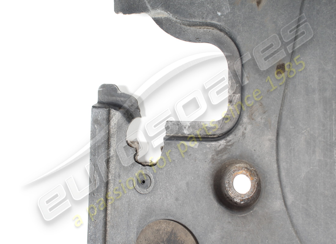 gebrauchter ferrari aereodynamischer unten vorne. teilenummer 81164200 (4)