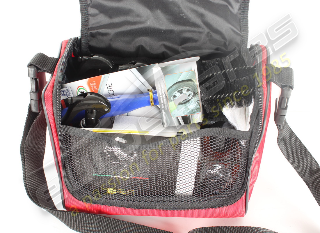 neu ferrari autopflege-aussenset. teilenummer 70004078 (4)