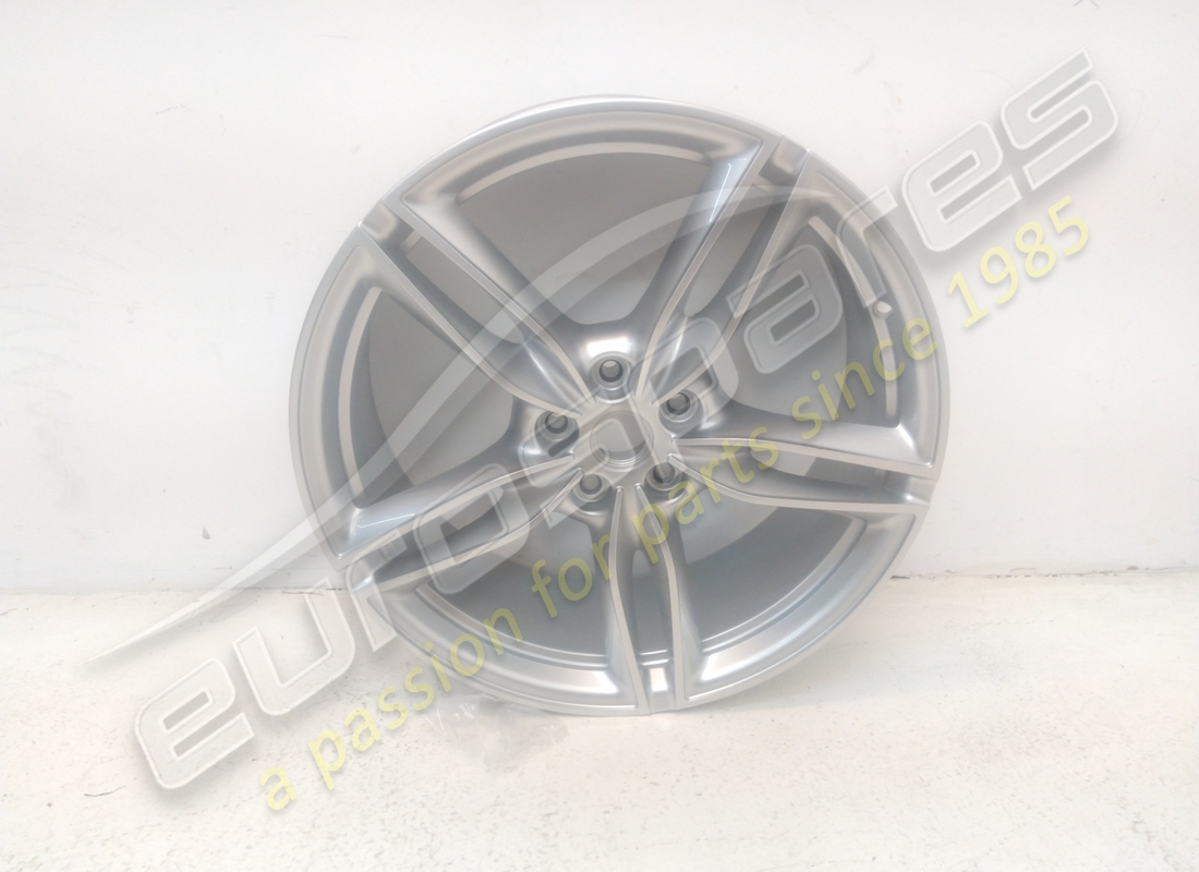 neues ferrari vorderrad. teilenummer 866482 (1)