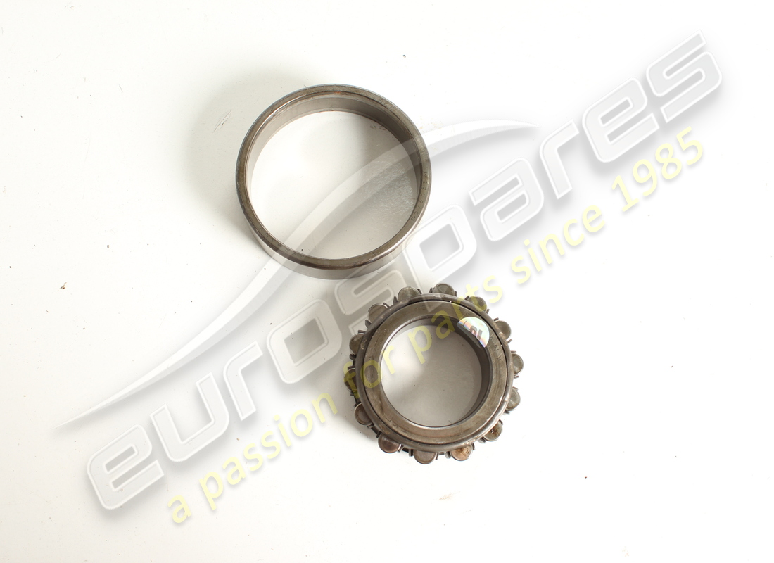 gebrauchtes ferrari rollenlager. teilenummer 108657a (2)