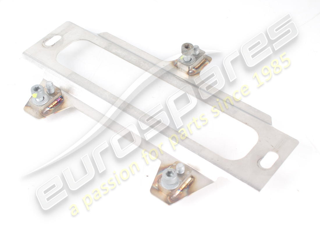 GEBRAUCHTE FERRARI ION ECU BEFESTIGUNGSHALTERUNG. TEILENUMMER 317658 (2) gebrauchte ferrari ion ecu befestigungshalterung. teilenummer 317658 (2)