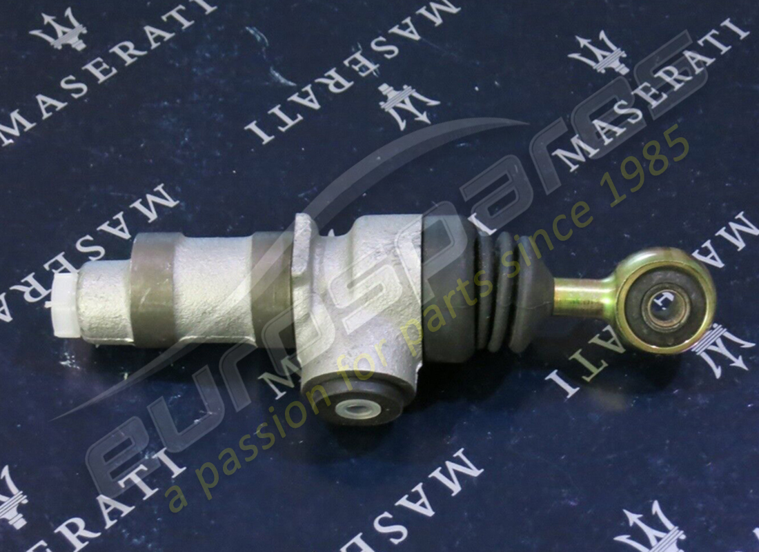NEUER Eurospares KUPPLUNGSHAUPTZYLINDER. TEILENUMMER 388200110 (1)