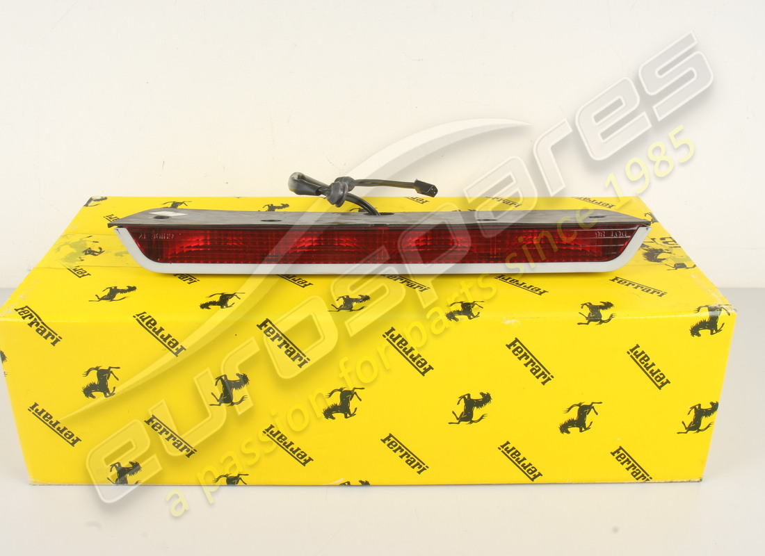 neues ferrari hinteres bremslicht. teilenummer 61892900 (1)