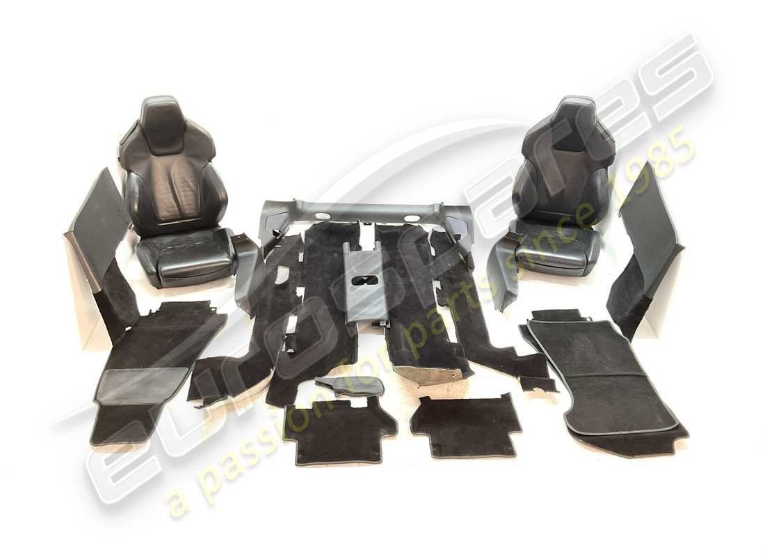 gebrauchter innenraum eurospares aston martin v8 vantage (kein armaturenbrett oder türkarten). teilenummer eap1404957 (2)
