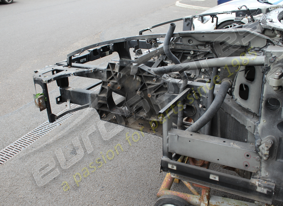 gebrauchtes ferrari komplettes vorderchassis. teilenummer 985213714 (4)