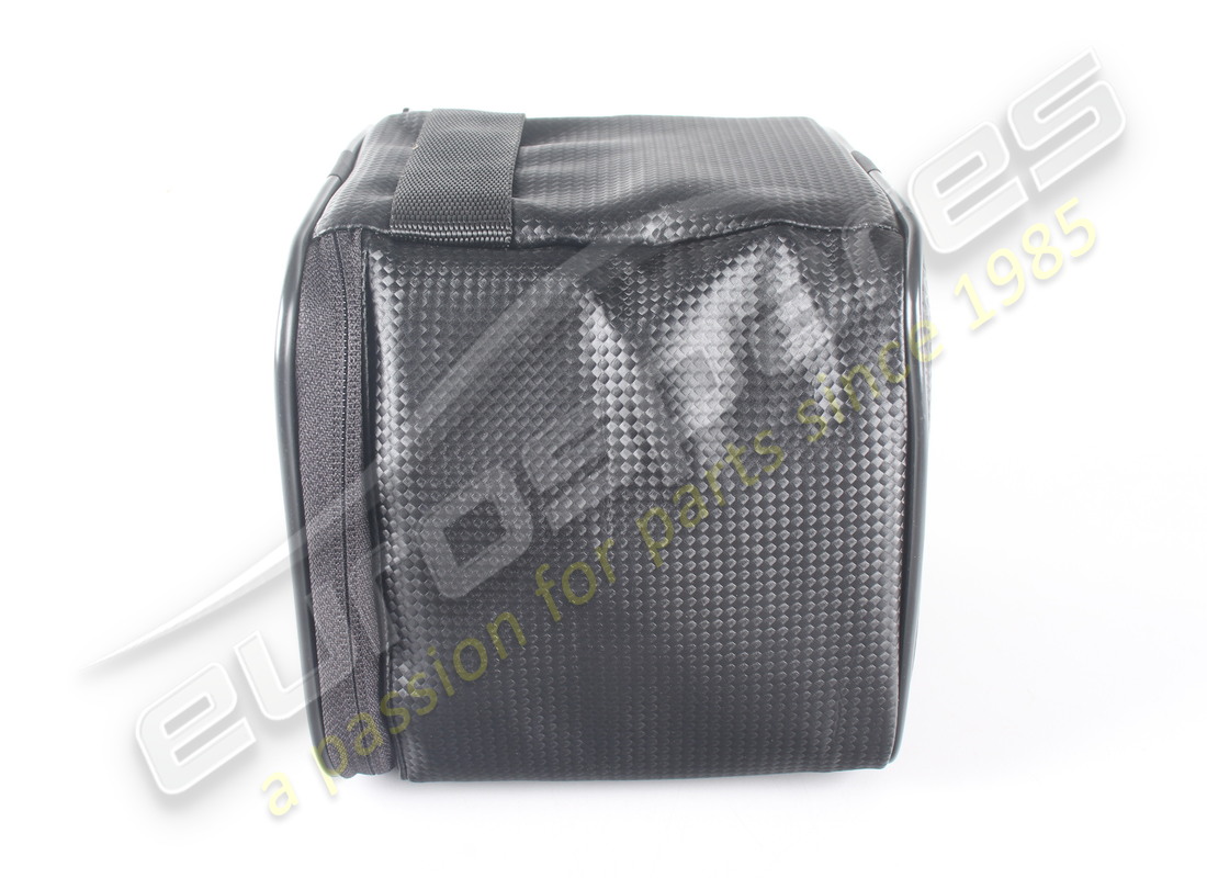 NEUES FERRARI NANOTECHNOLOGIES AUTOPFLEGE-SET. TEILENUMMER 70002327 (5) neues ferrari nanotechnologies autopflege-set. teilenummer 70002327 (5)