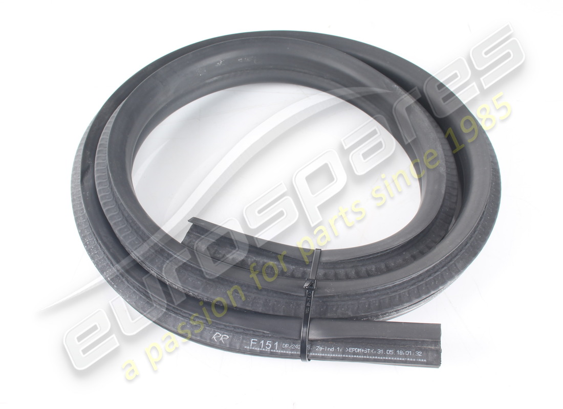 VERWENDET Ferrari UNTERE TÜRUMDICHTUNG. TEILENUMMER 83461800 (1) VERWENDET Ferrari UNTERE TÜRUMDICHTUNG. TEILENUMMER 83461800 (1)