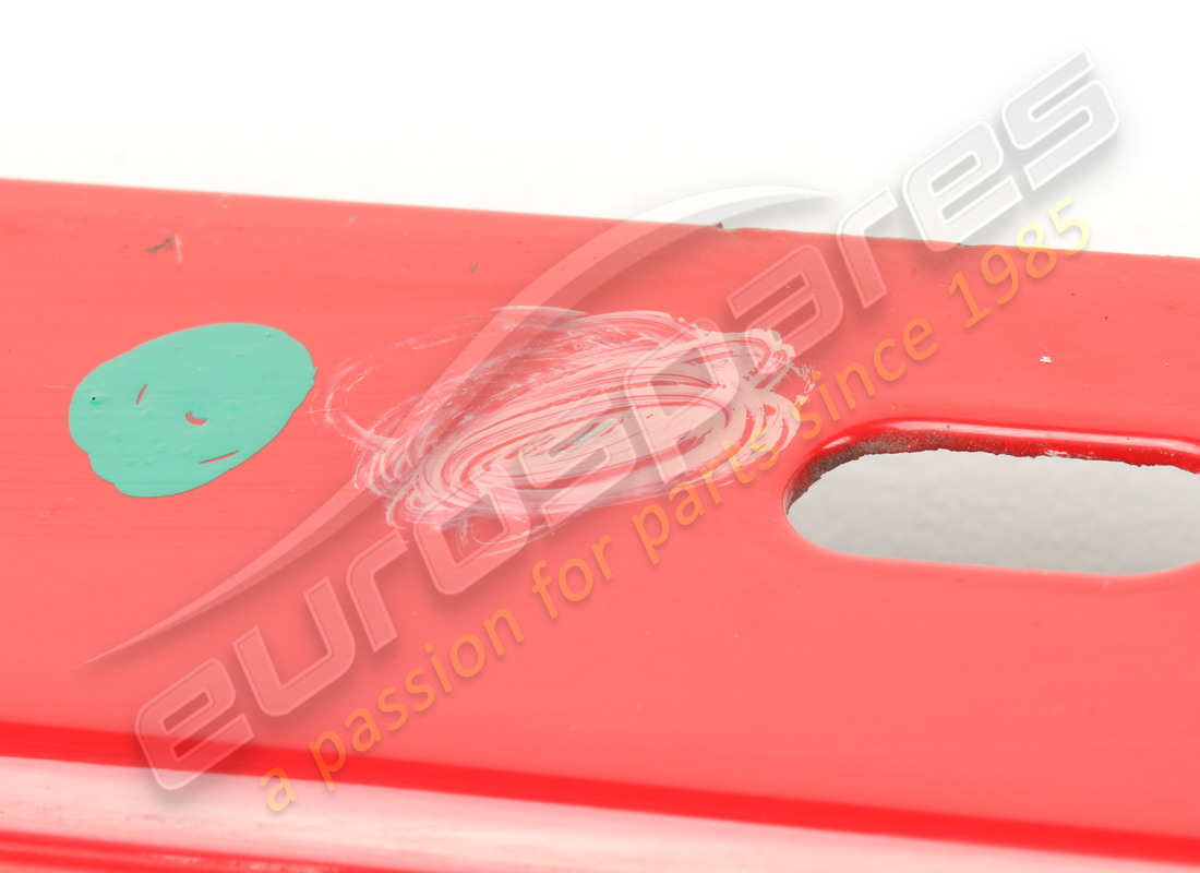 gebrauchte ferrari untertürverkleidung links. teilenummer 86936410 (6)