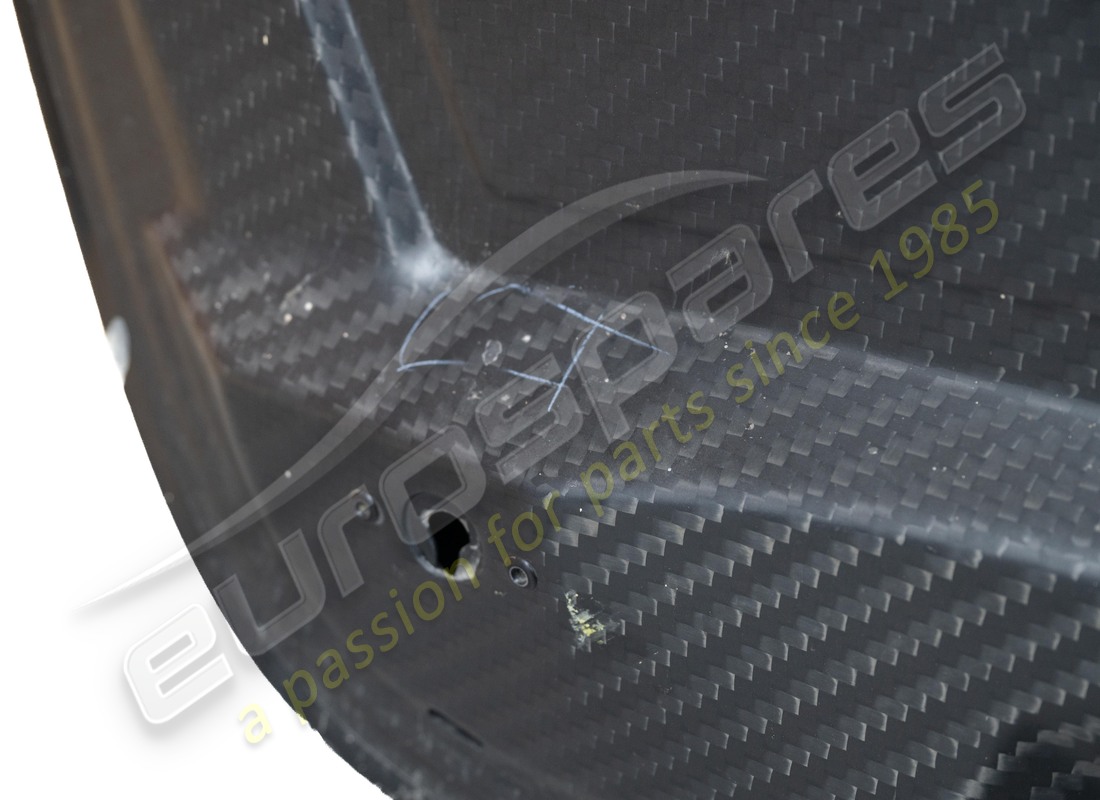 GEBRAUCHTE MASERATI CARBON-FRONTHAUBE. TEILENUMMER 980145491 (8) gebrauchte maserati carbon-fronthaube. teilenummer 980145491 (8)