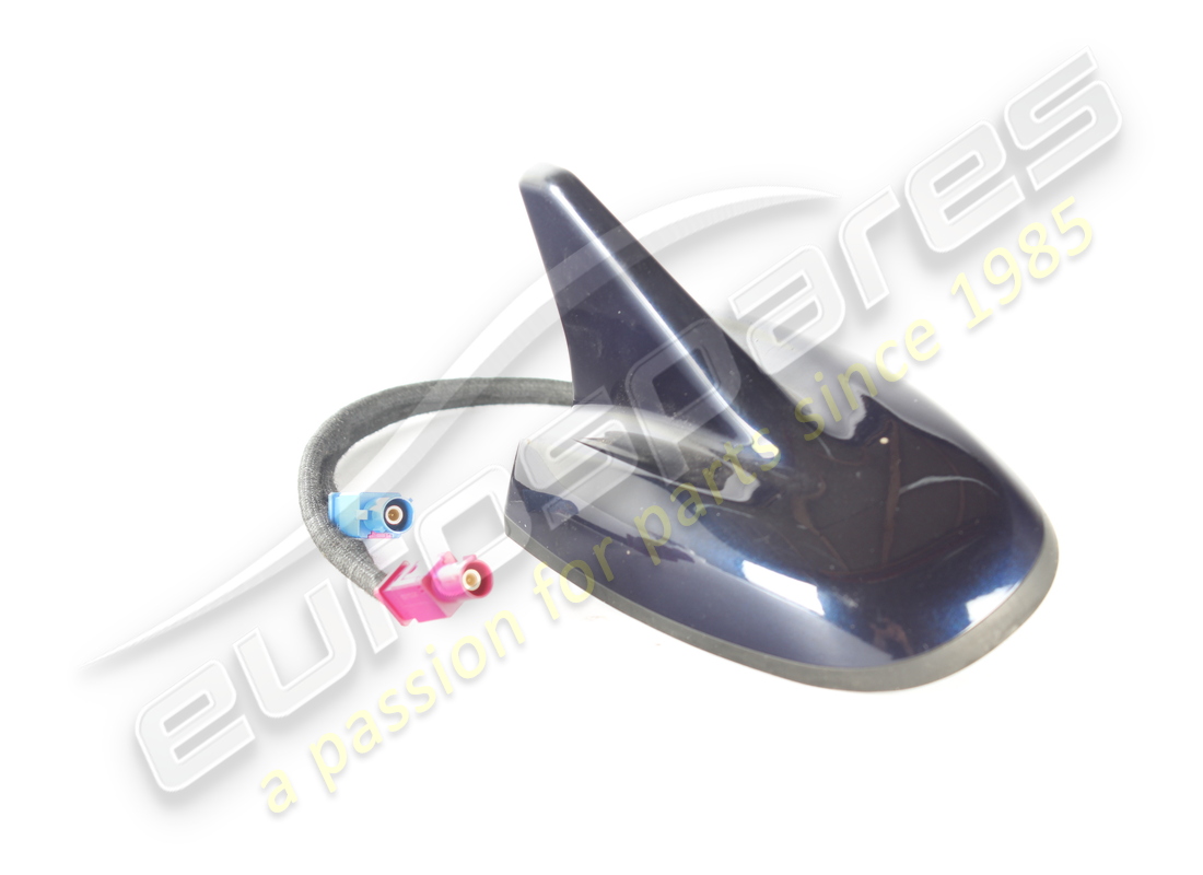 GEBRAUCHTE Maserati GRUNDIERTE RADIOANTENNENABDECKUNG ( . TEILENUMMER 673000028 (1)