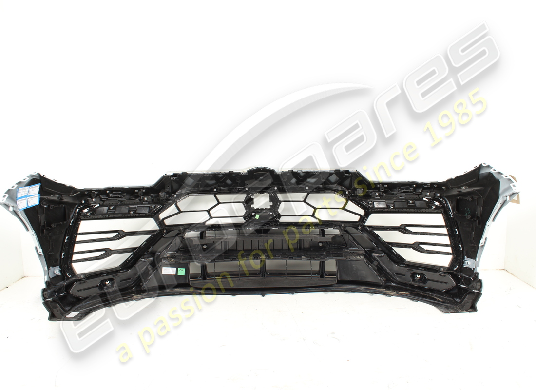 GEBRAUCHTE LAMBORGHINI KOMPLETTE VORDERE STOßSTANGE. TEILENUMMER EAP1425706 (4) gebrauchte lamborghini komplette vordere stoßstange. teilenummer eap1425706 (4)