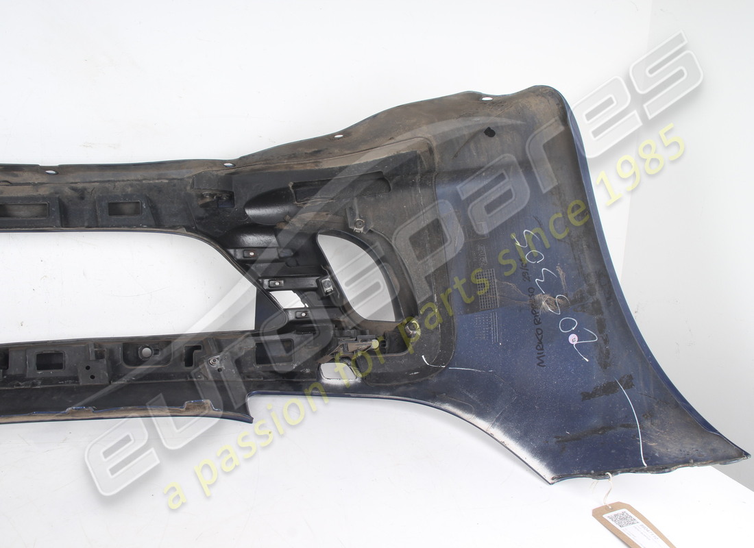 GEBRAUCHTER FERRARI FRONTSTOßSTANGE. TEILENUMMER 89047110 (11) gebrauchter ferrari frontstoßstange. teilenummer 89047110 (11)