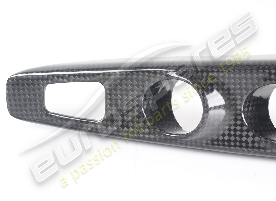 VERWENDET FERRARI OBERTEIL DES TUNNELGRIFFS. TEILENUMMER 89148500 (2) verwendet ferrari oberteil des tunnelgriffs. teilenummer 89148500 (2)