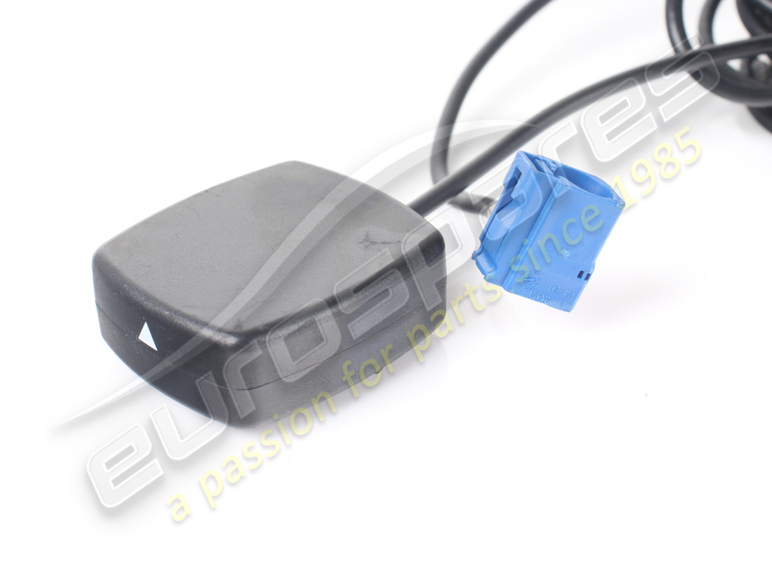 GEBRAUCHTE FERRARI GLONASS GPS-ANTENNE. TEILENUMMER 336506 (2) gebrauchte ferrari glonass gps-antenne. teilenummer 336506 (2)