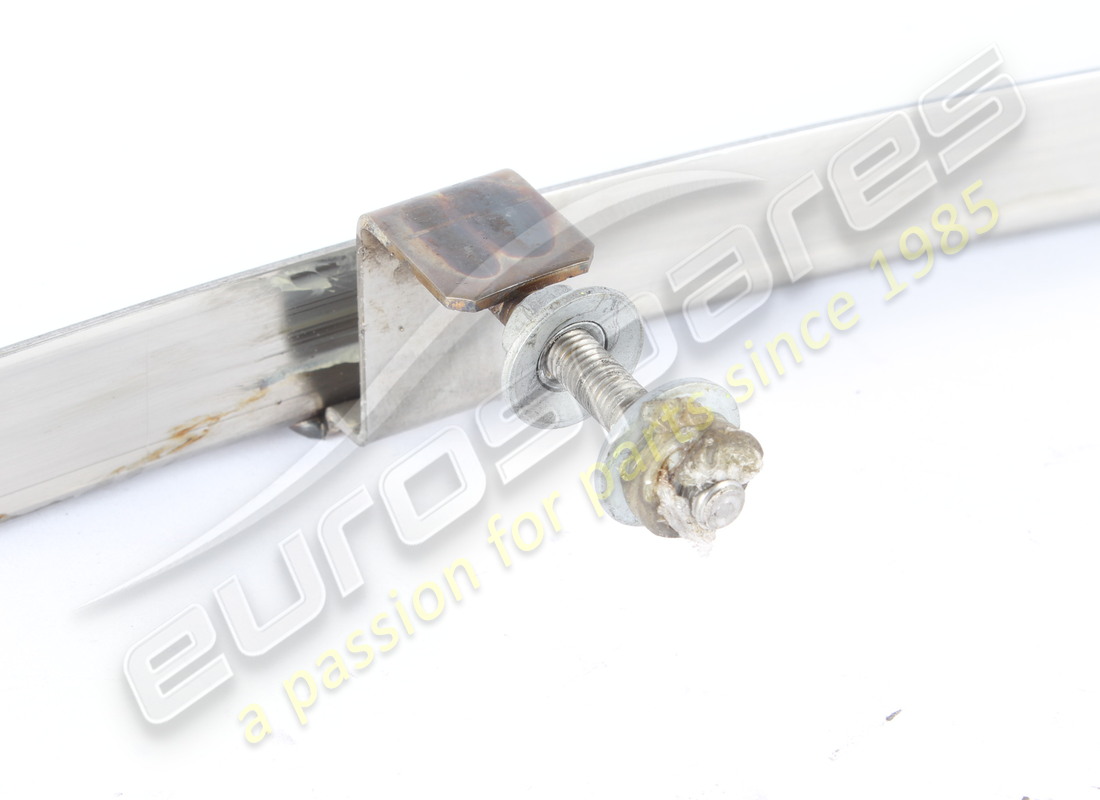 gebraucht ferrari linke frontglasführung. teilenummer 65062000 (3)