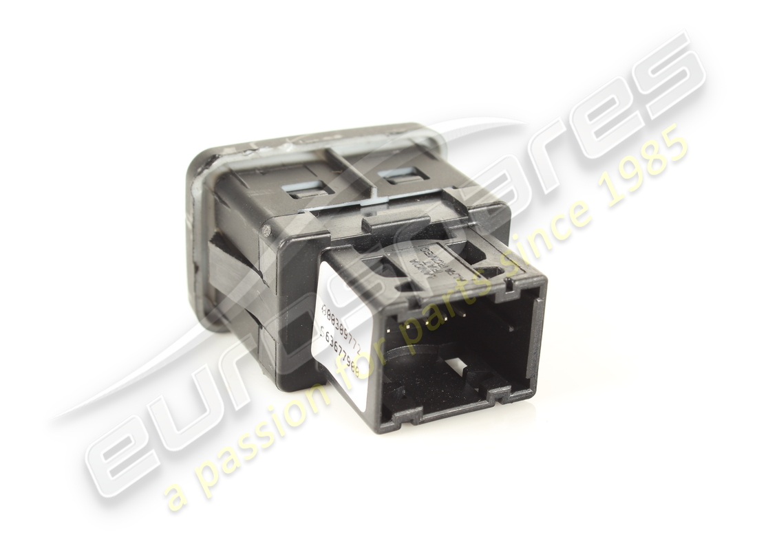 gebrauchte ferrari usb-buchse. teilenummer 309772 (2)