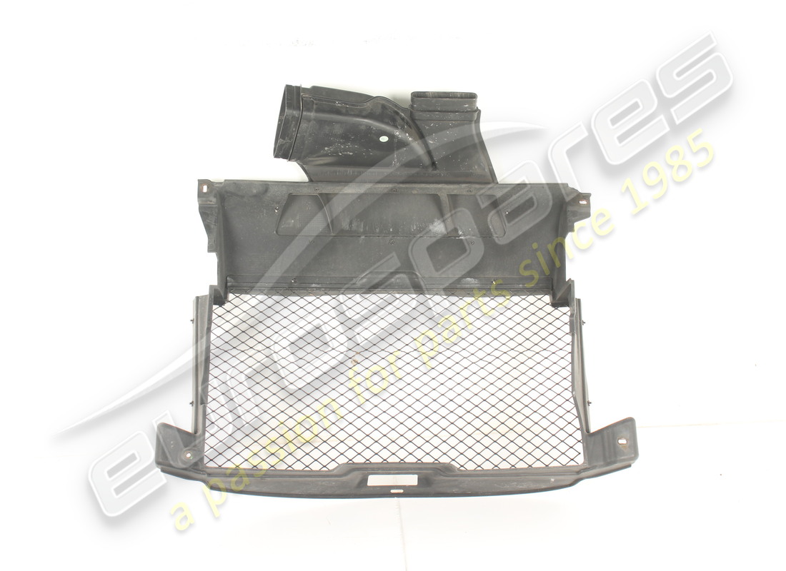 gebraucht maserati oberer luftkanal des kühlers. teilenummer 670001328 (2)