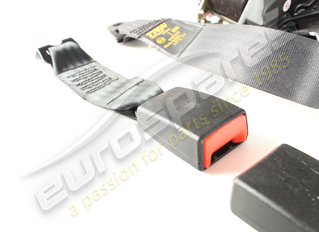 VERWENDET MASERATI HINTEN SICHERHEITSGURTE KIT M338A. TEILENUMMER 388150018 (4) verwendet maserati hinten sicherheitsgurte kit m338a. teilenummer 388150018 (4)