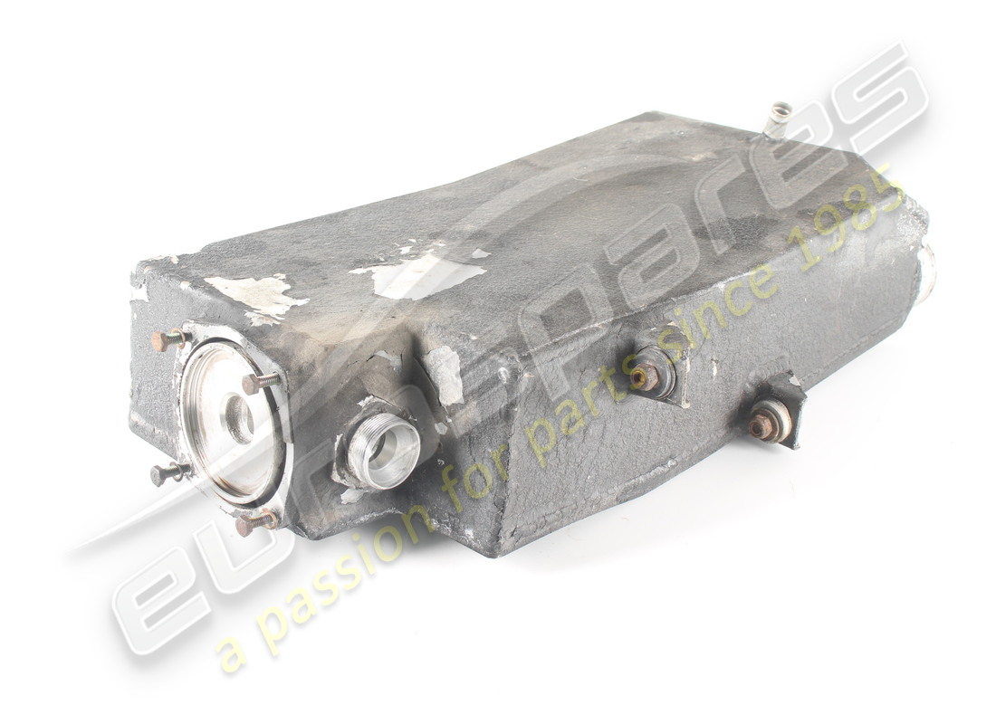 gebrauchter ferrari öltank. teilenummer 136428 (2)