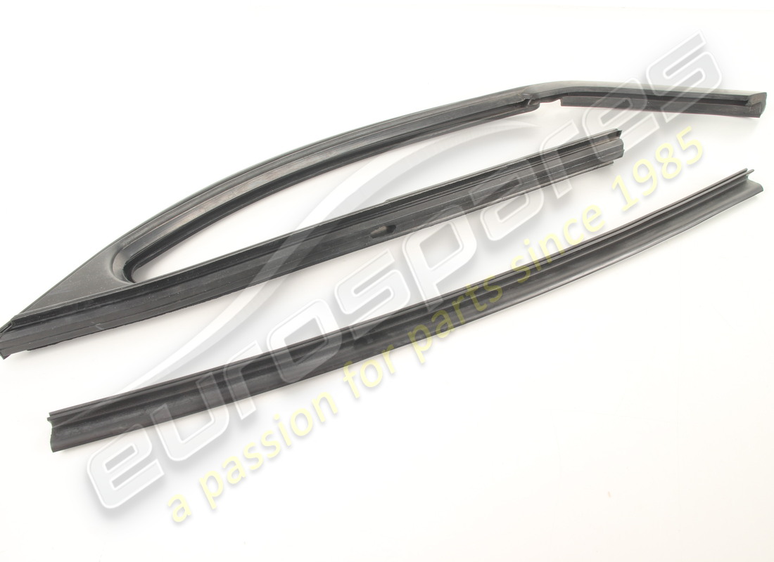 NEU Eurospares RECHTS VORDERES HINTERES SEITENSCHEIBENGUMMI. TEILENUMMER 20065009A (1)
