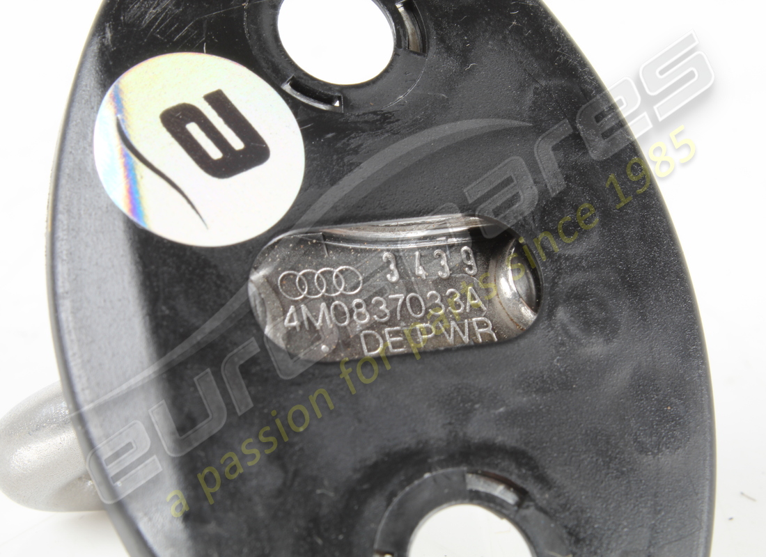 GEBRAUCHT LAMBORGHINI STRIKER. TEILENUMMER 4M0837033A (2) gebraucht lamborghini striker. teilenummer 4m0837033a (2)