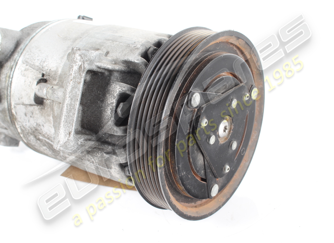 gebrauchter ferrari klimaanlagekompressor. teilenummer 267146 (4)
