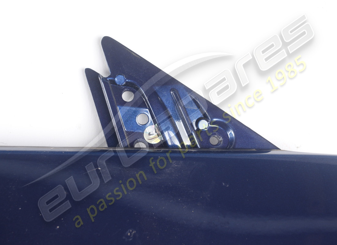 GEBRAUCHT FERRARI RECHTE SEITENTÜR. TEILENUMMER 88008011 (2) gebraucht ferrari rechte seitentür. teilenummer 88008011 (2)