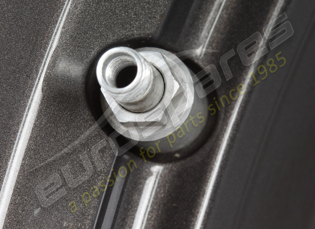 VERWENDETES FERRARI VORDERRAD. TEILENUMMER 855340 (4) verwendetes ferrari vorderrad. teilenummer 855340 (4)