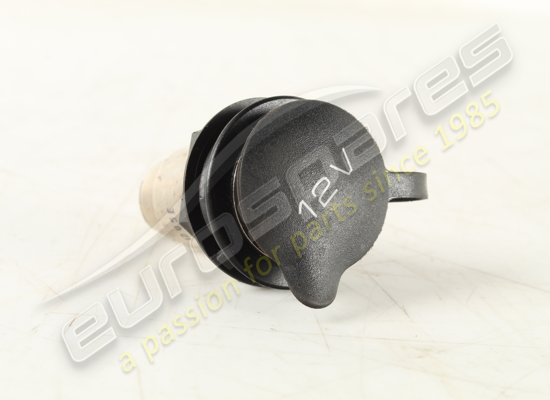 gebrauchte maserati steckdosen.. teilenummer 203506 (1)