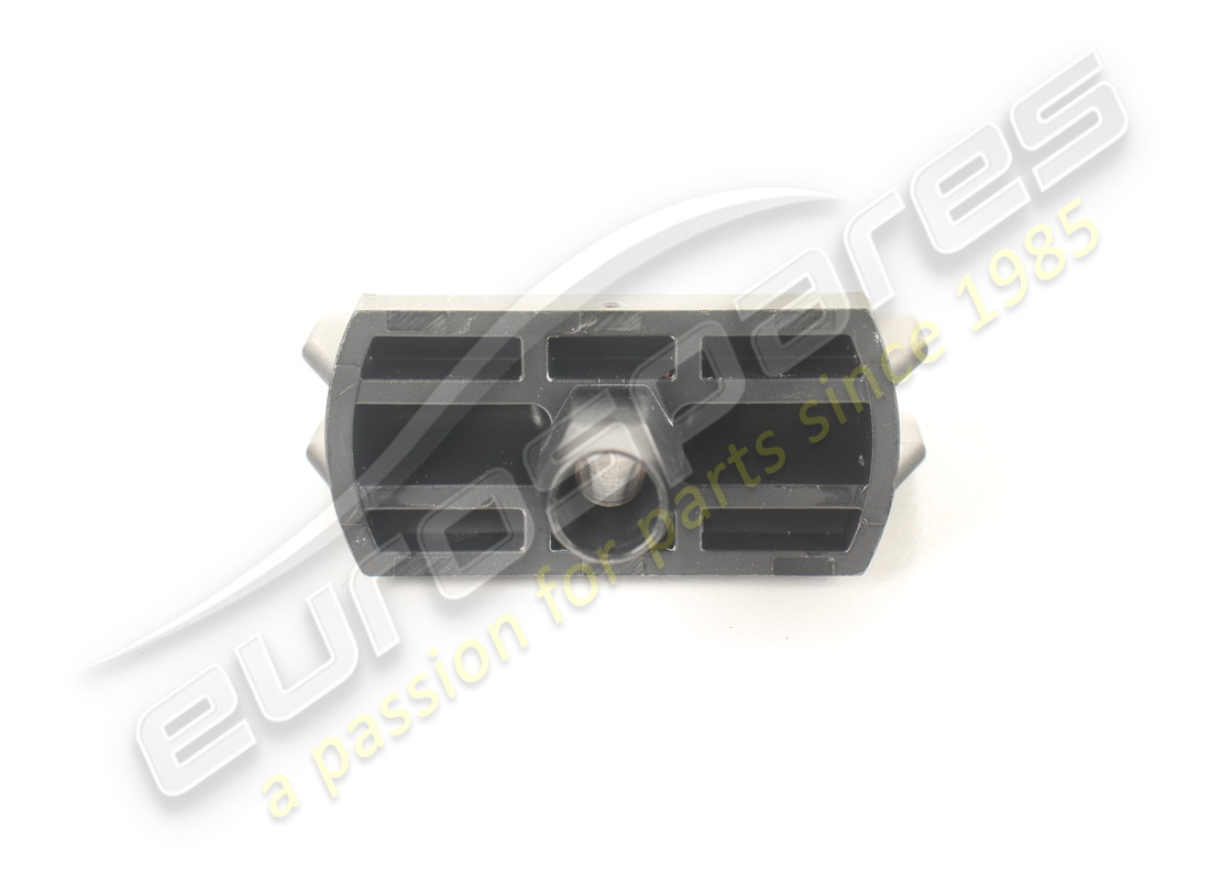 neues porsche zwischenstück. teilenummer 01e141751a (3)