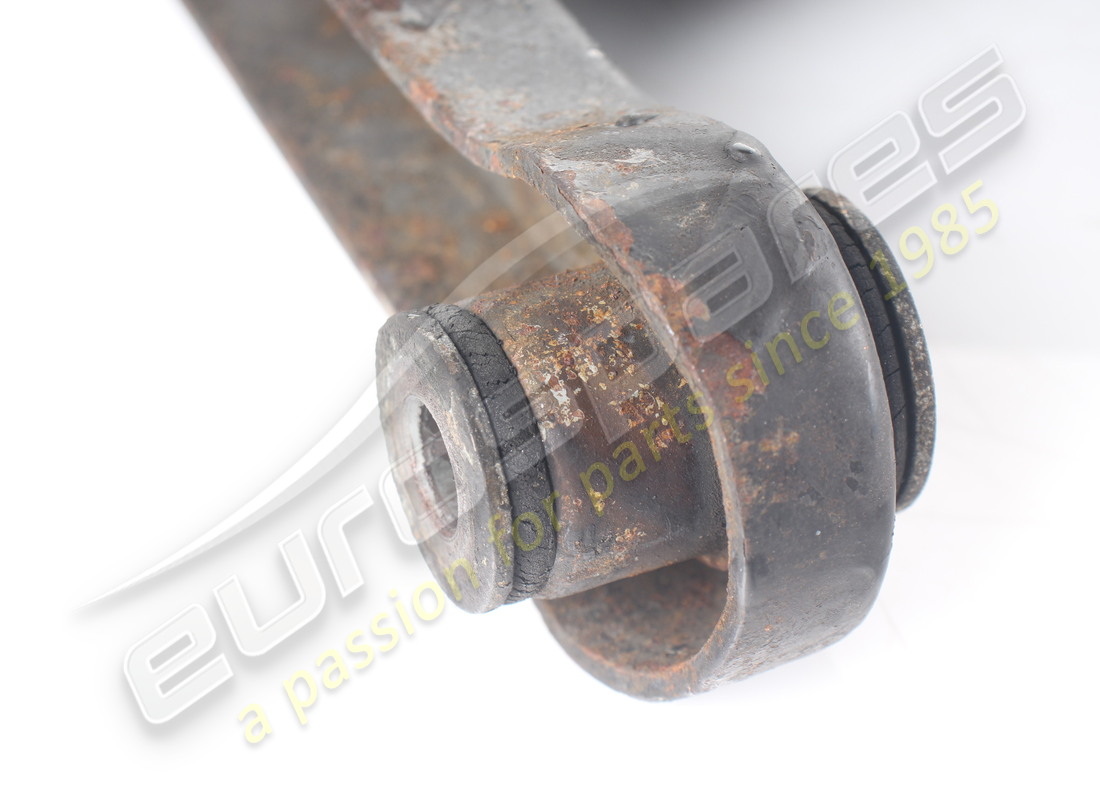 USED FERRARI RH REAR SUSPENSION UPPER LEVER. PART NUMBER 115716 (4) used ferrari rh rear suspension upper lever. part number 115716 (4)