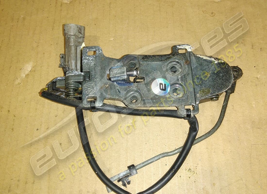 gebraucht ferrari linker türgriff komplett. teilenummer 63852500 (2)