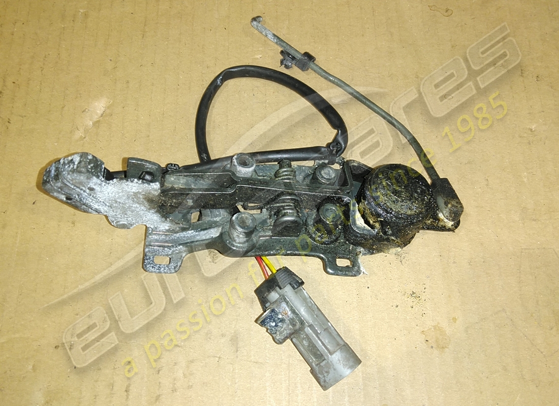 GEBRAUCHT Ferrari LINKER TÜRGRIFF KOMPLETT. TEILENUMMER 63852500 (1)