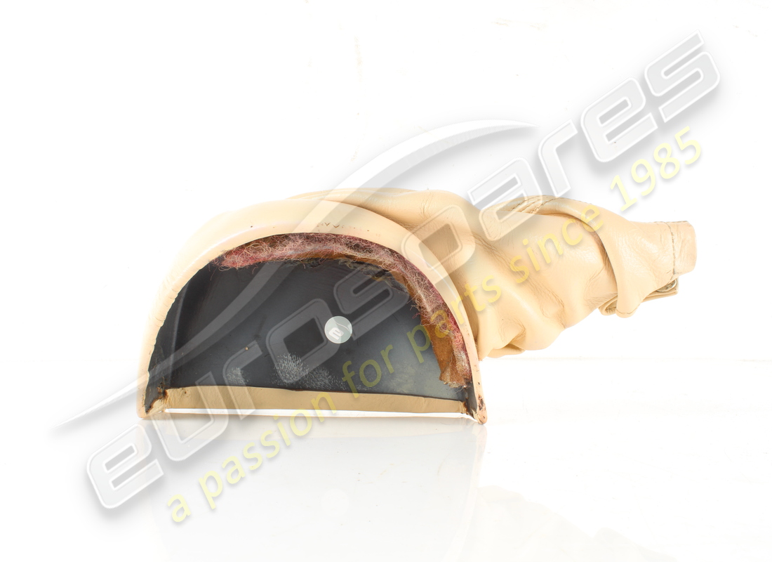 gebrauchte ferrari handbremshebelabdeckung rhd gts. teilenummer 62481600 (2)