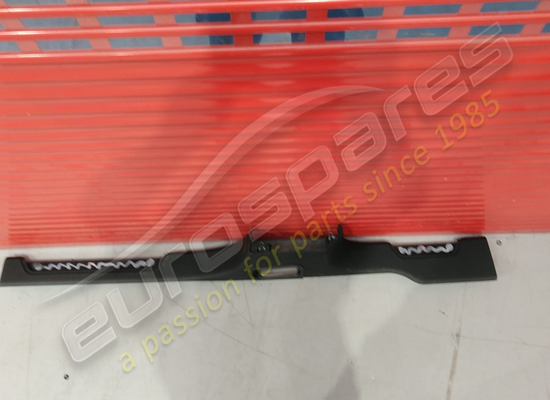 gebrauchtes lamborghini schutzblech-leder. teilenummer 4ml853370cqg8 (2)