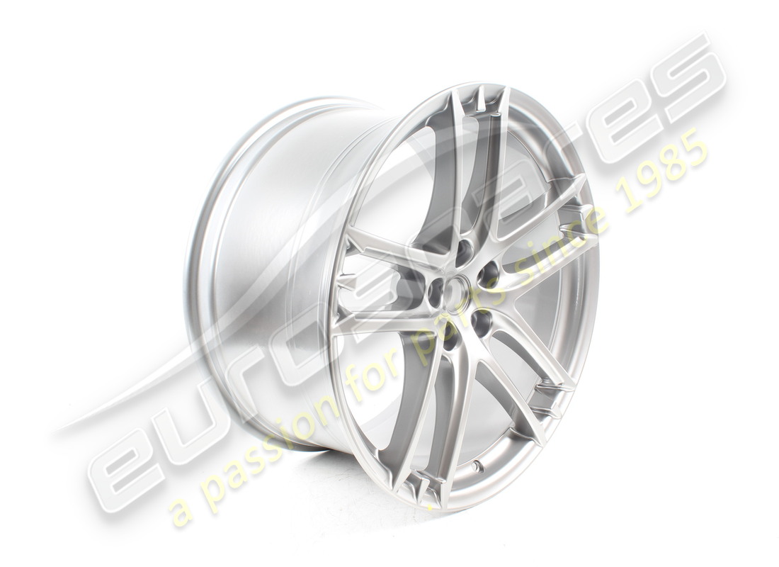 neues maserati hinterrad. teilenummer 83078508 (2)