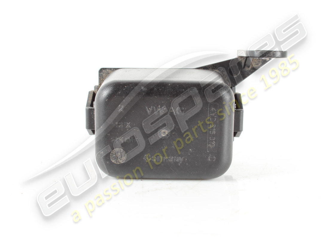 GEBRAUCHTER LAMBORGHINI SCHALLDÄMPFER PL73. TEILENUMMER 4M0616010C (4) gebrauchter lamborghini schalldämpfer pl73. teilenummer 4m0616010c (4)