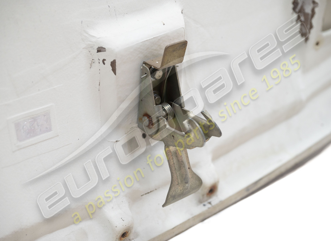 damaged ferrari front bonnet assembly. part number 65489800 (8)