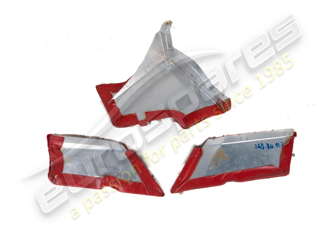 gebrauchter ferrari teppichsatz vorne links und rechts. teilenummer 95999641a (9)