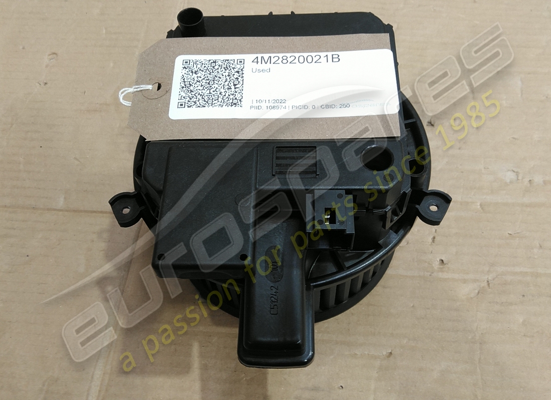 VERWENDET Lamborghini LÜFTER . TEILENUMMER 4M2820021B (1)