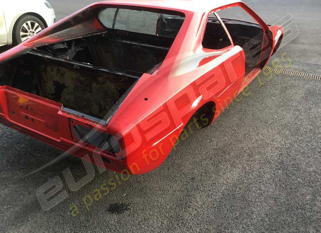 gebraucht: eurospares ferrari 308 gt4 dino (1979) rhd-körper und fahrgestell. teilenummer eap1390100 (9)