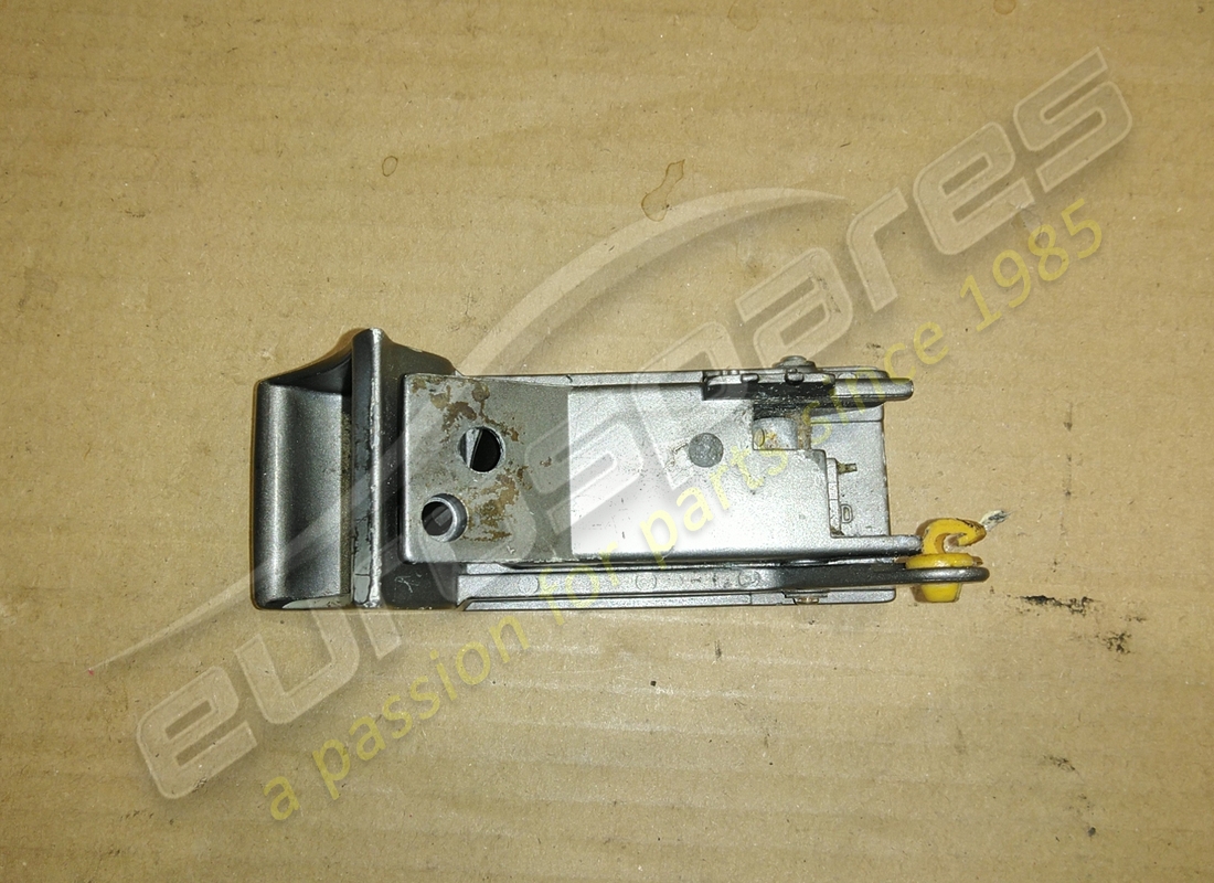 gebrauchter ferrari rechter griff. teilenummer 63724800 (2)