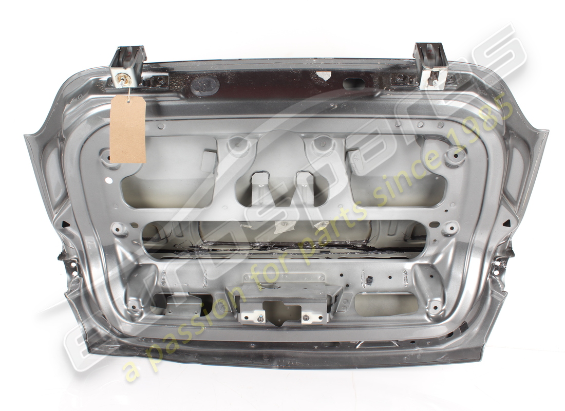 beschädigter ferrari heckklappe. teilenummer 985876497 (5)