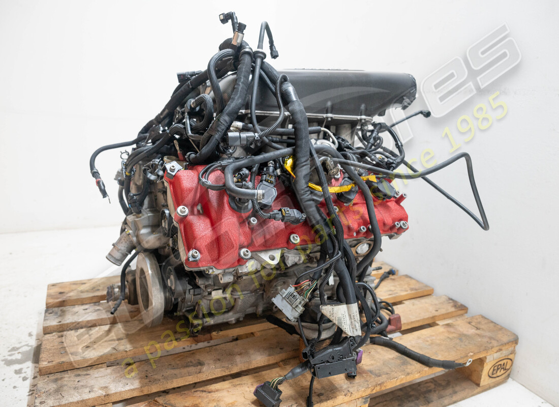 gebrauchter ferrari 458 challenge-motor. teilenummer 277603 (3)
