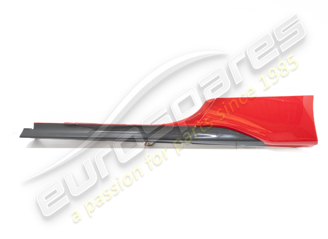 GEBRAUCHTER Ferrari LINKER CARBON-SEITENSCHÜRZE. TEILENUMMER 985796474 (1)